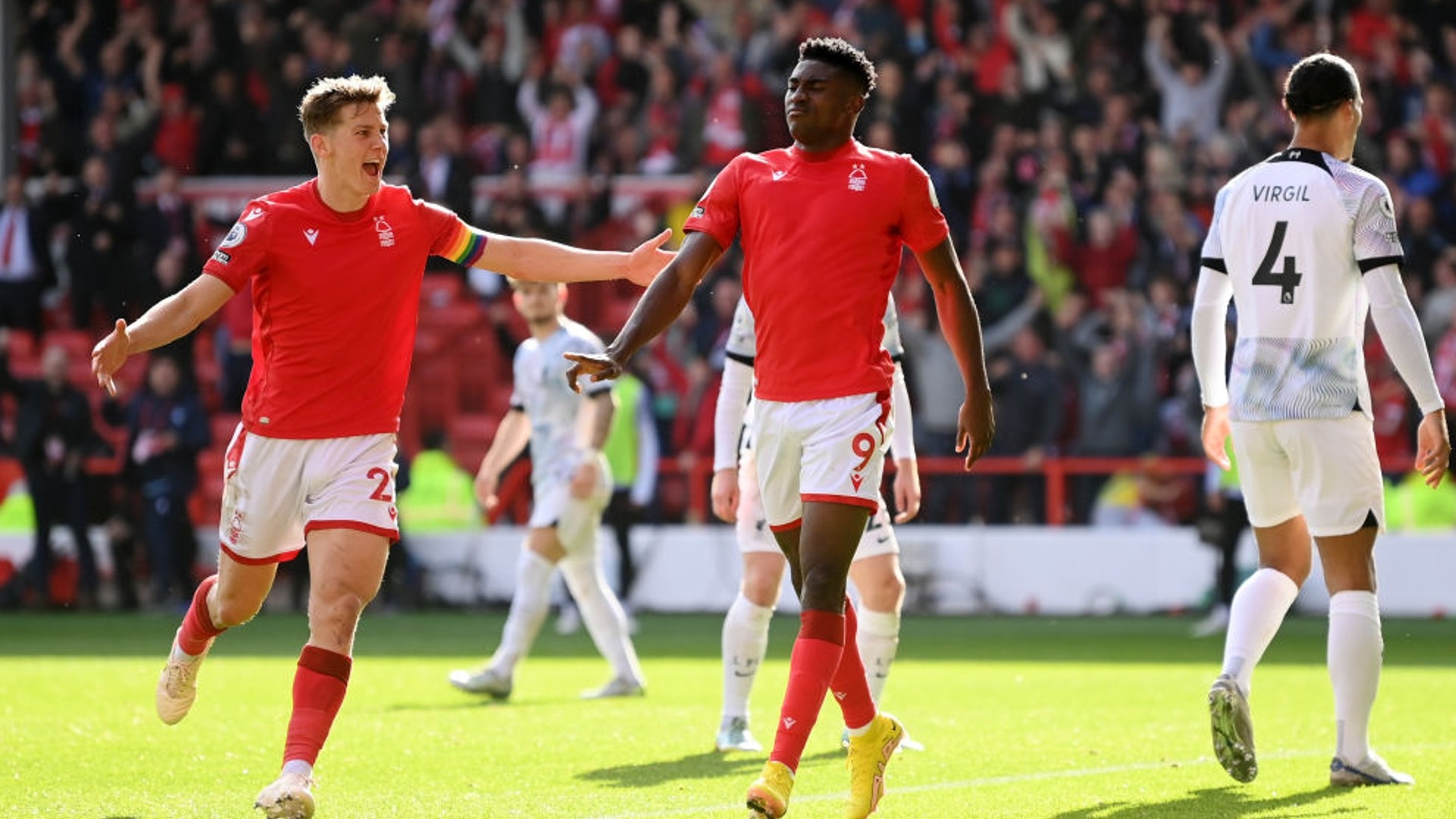 球员的进出 球员的进出